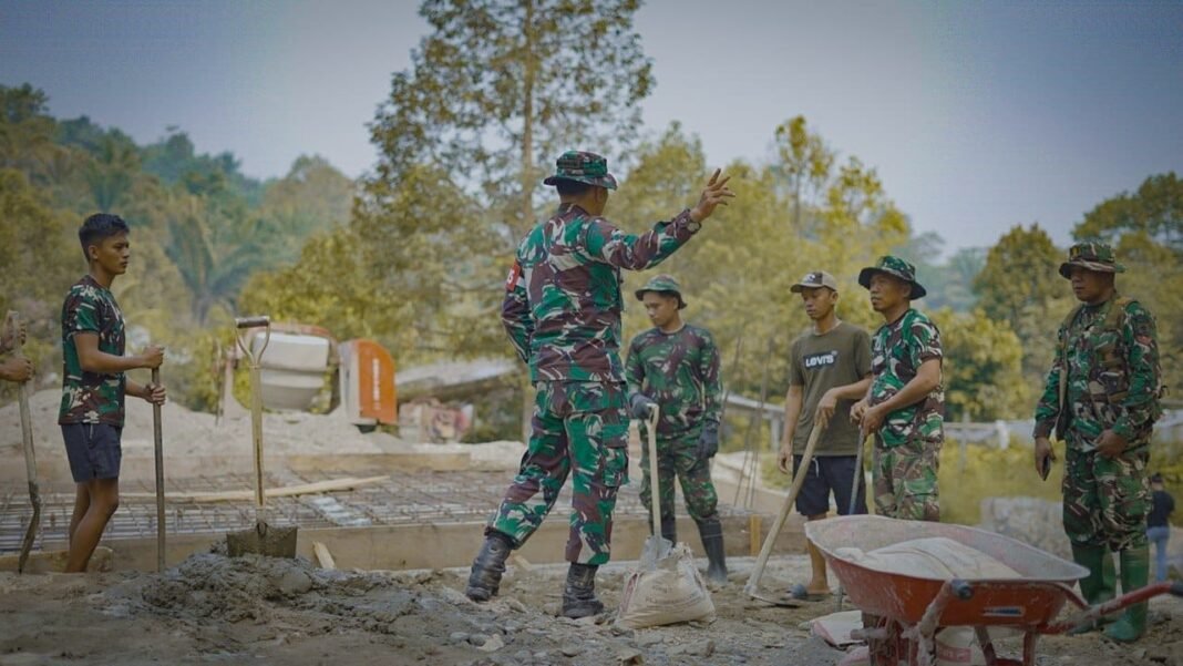 Pagi Hari, Dansatgas TMMD Palopo Ajak Anggota Jaga Kekompakan dan Semangat