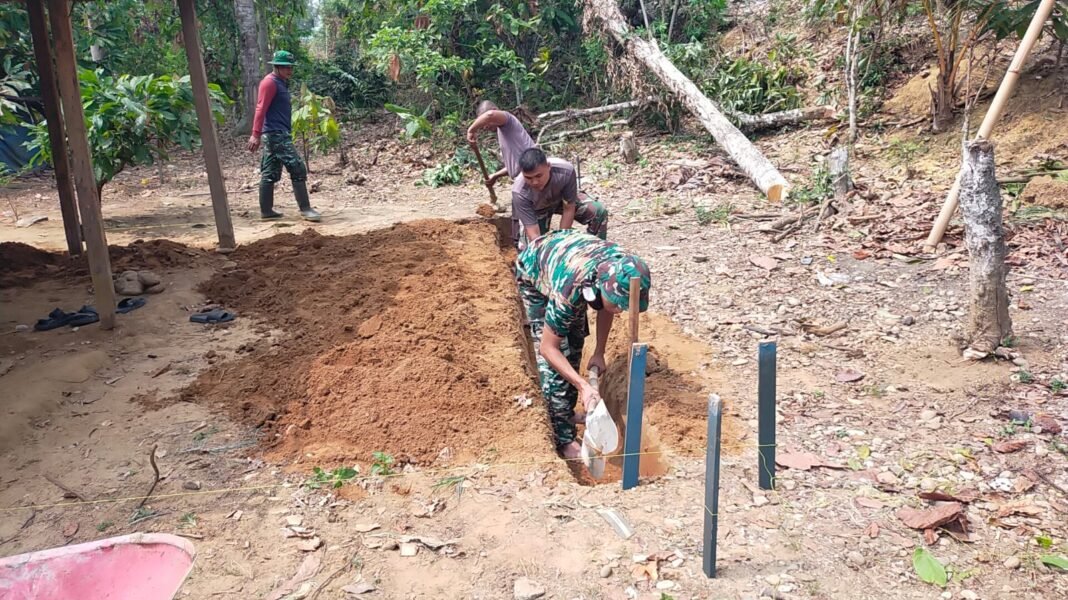 Pengerjaan RTLH di Desa Leboni Dimulai oleh Satgas TMMD ke-130 Kodim 1307/Poso