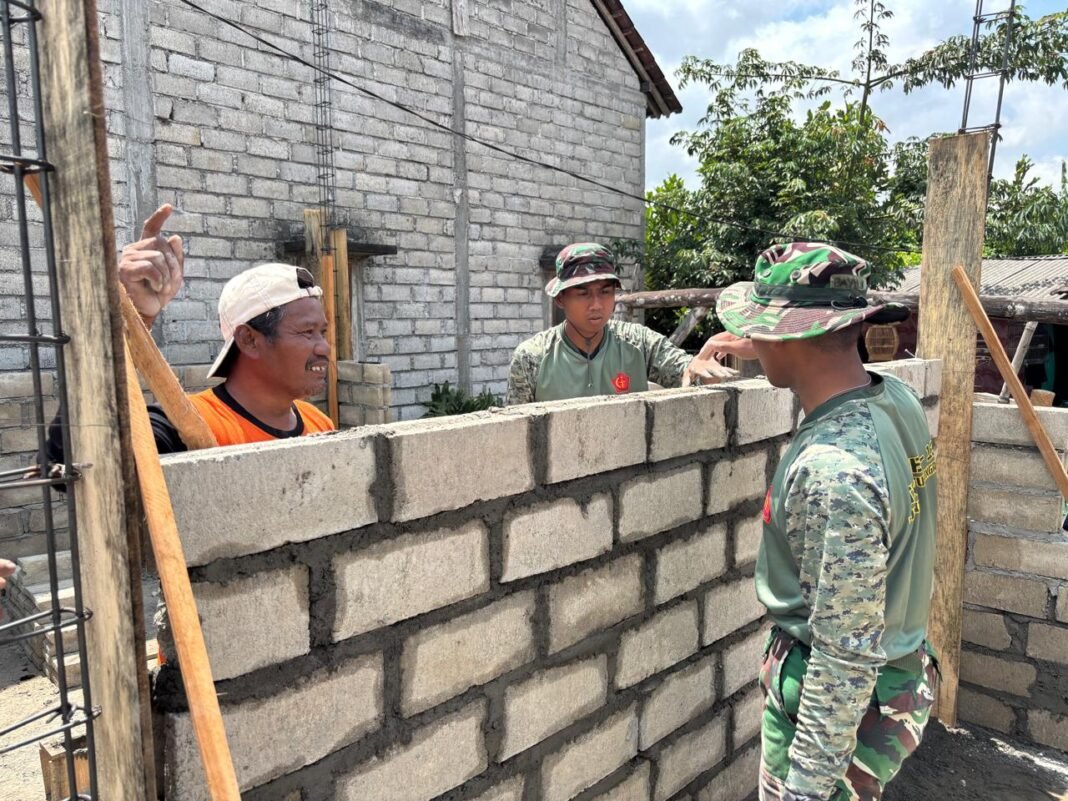 Semangat Agus Suwandi dalam Membangun Rumah melalui Program TMMD