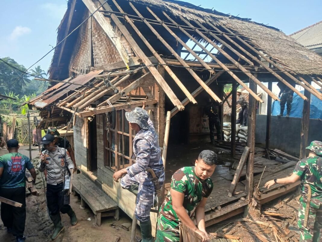TMMD ke-130, Upaya Memulihkan Hunian Bapak Apin Menuju Kenyamanan Keluarga