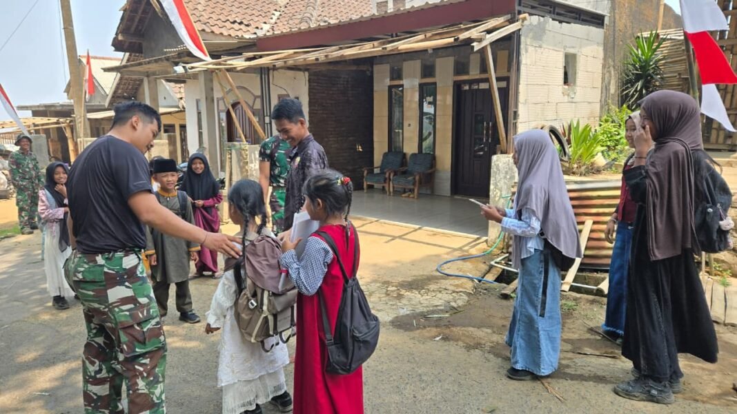 Keceriaan Anak SD di Desa Taji Saat Satgas TMMD ke-130 Berkunjung