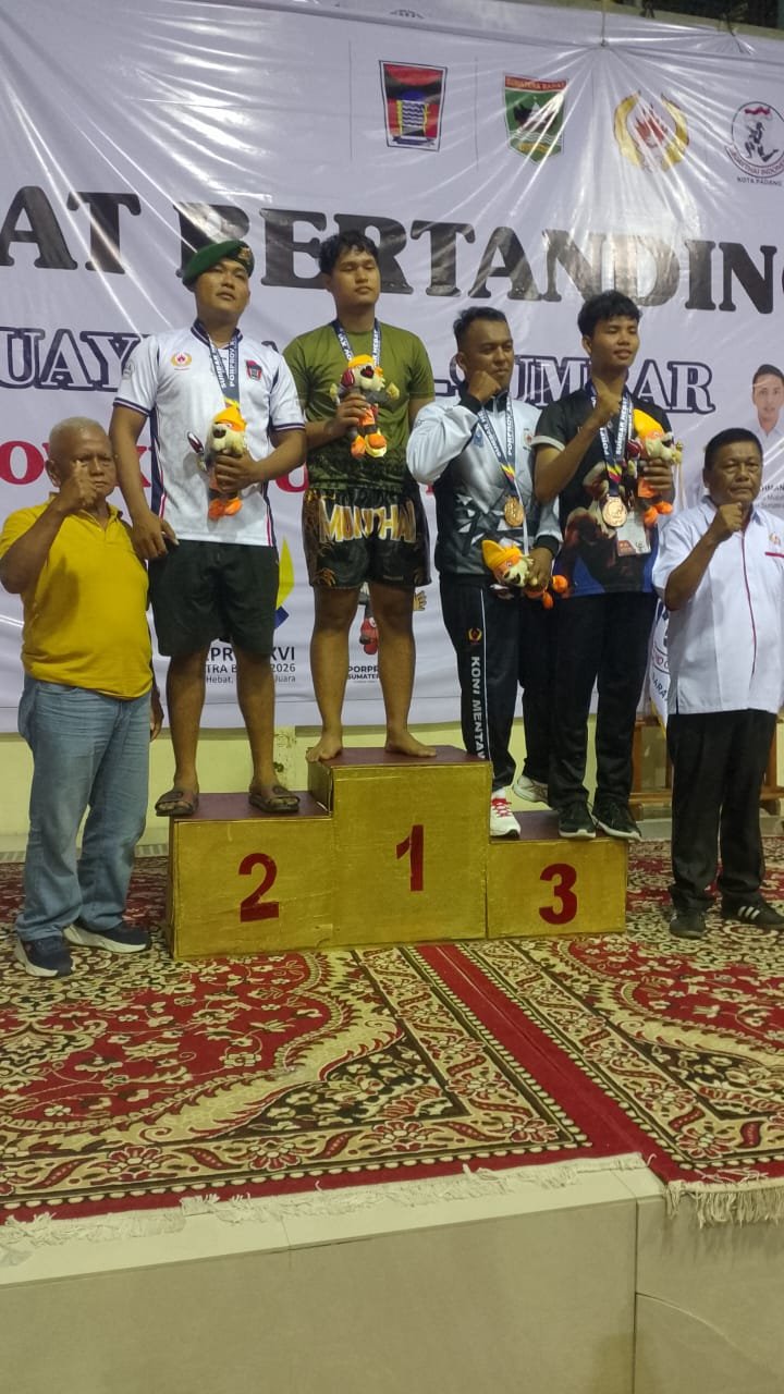 KOMITMEN PRAJURIT YONIF TP 951 DITUNJUKKAN DENGAN MEDALI PERAK